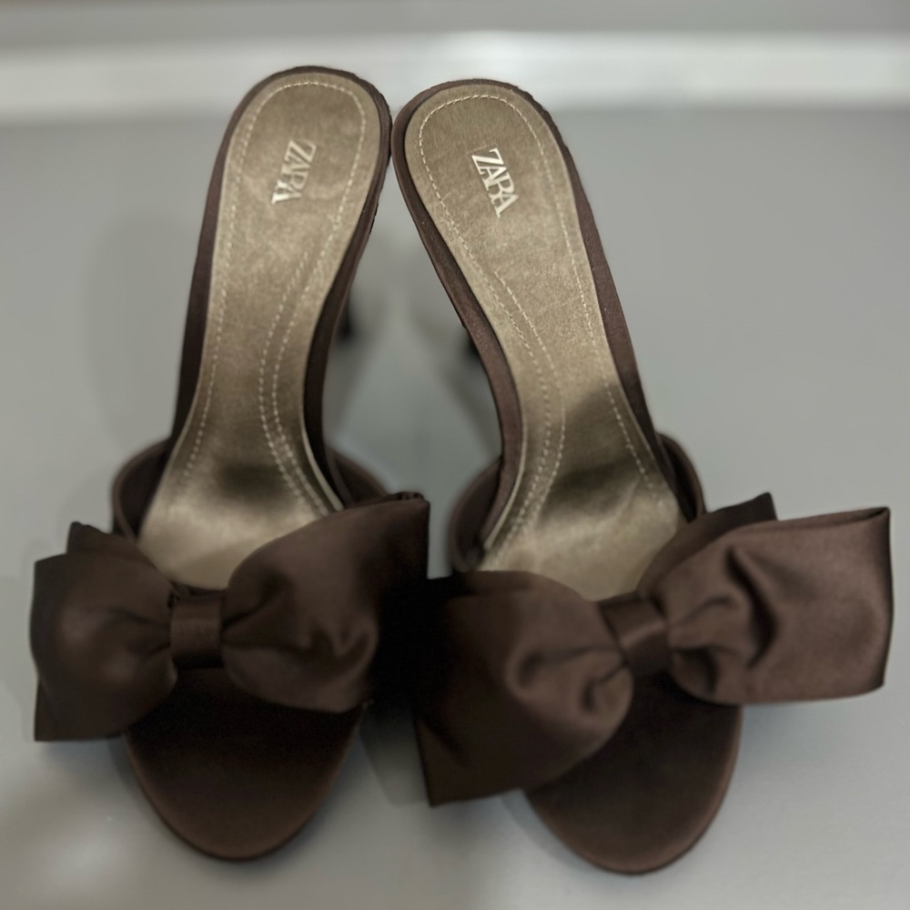 Zara Women's Elegant Brown Heels with Bow